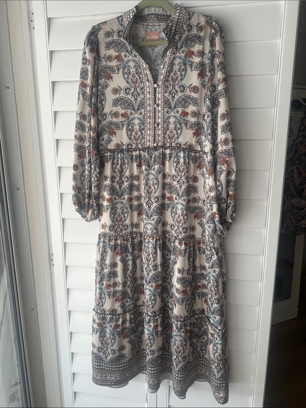 Show me your MUMU Loretta maxi dress in cool paisley